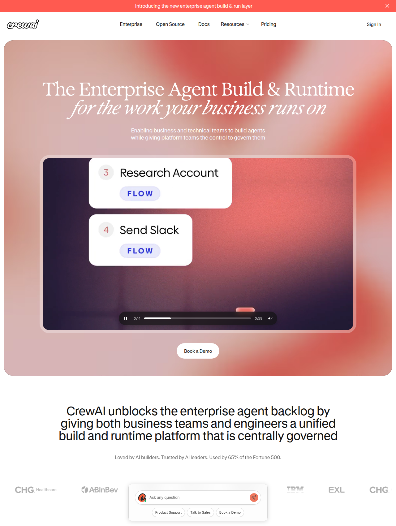 Home page di crewai.com con il titolo The Enterprise Agent Build and Runtime, la frase Used by 65 percent of the Fortune 500 e sotto una fila di loghi di aziende tra cui CHG Healthcare, AB InBev, IBM ed EXL
